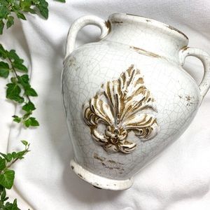 Accents - vintage rustic bohemian ceramic vase Accents - vintage rustic bohemian ceramic vase